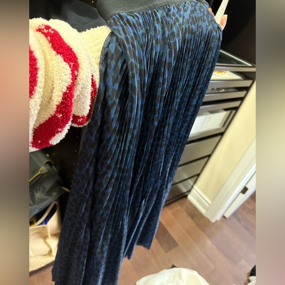 wilfred twirl skirts size xxs aritzia - Picture 3 of 4